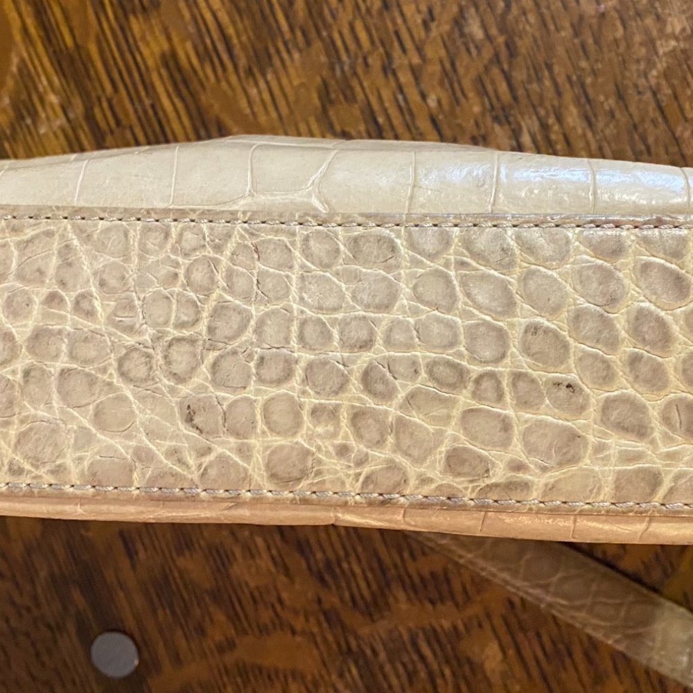 REDUCED Dooney and Bourke - Picture 7 of 10
